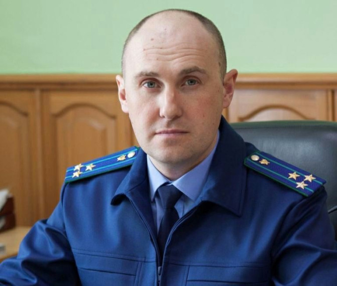 В прокуратуре Далматовского района в режиме видео-конференц-связи состоится личный приём граждан первым заместителем прокурора Курганской области А.А. Иньшаковым. В прокуратуре Далматовского района в режиме видео-конференц-связи состоится личный приём граждан первым заместителем прокурора Курганской области А.А. Иньшаковым.