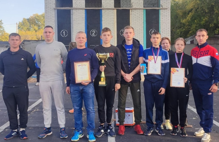 Команда 14 пожарно-спасательной части первые в ежегодном летнем кубке Главного управления МЧС России по Курганской области по пожарно-спасательному спорту. Команда 14 пожарно-спасательной части первые в ежегодном летнем кубке Главного управления МЧС России по Курганской области по пожарно-спасательному спорту.