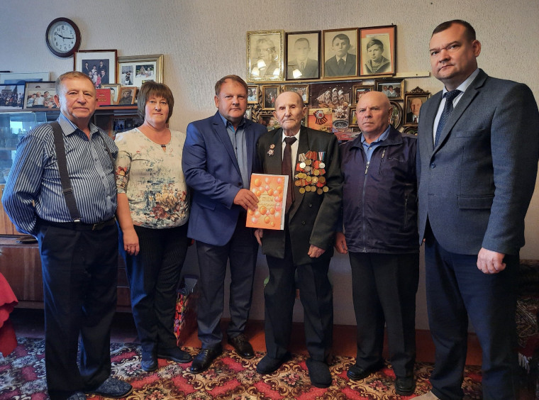 Далматовскому ветерану исполнилось 102 года. Далматовскому ветерану исполнилось 102 года.