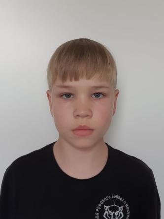 Денис. Денис.
