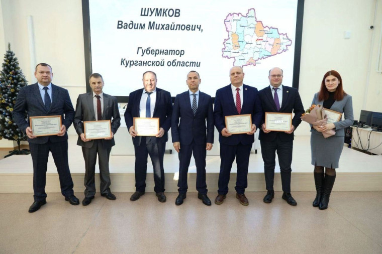 Главы муниципалитетов, вошедшие в шестерку лучших по показателям 2023 года. Главы муниципалитетов, вошедшие в шестерку лучших по показателям 2023 года.