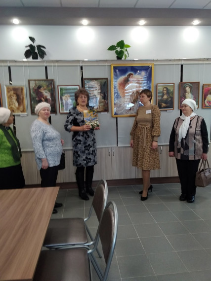 Члены Далматовской МО ВОС посетили экскурсию по залам Далматовской межпоселенческой библиотеки. Члены Далматовской МО ВОС посетили экскурсию по залам Далматовской межпоселенческой библиотеки.